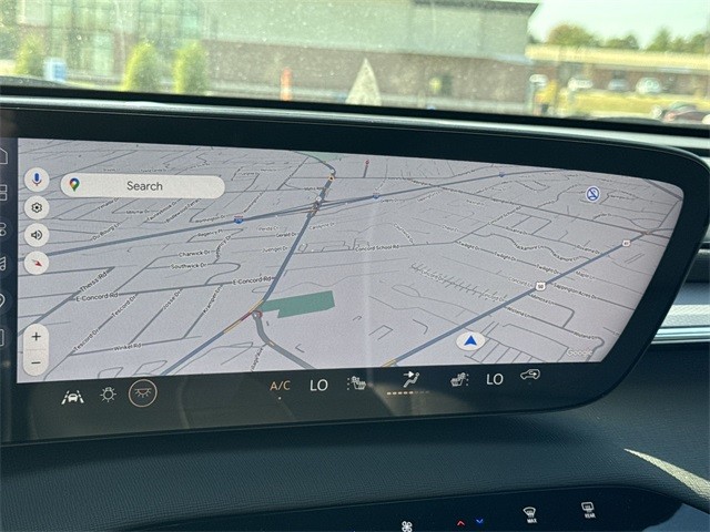 Buick Enclave Vehicle Full-screen Gallery Image 18