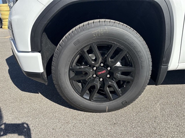 GMC Sierra 1500 Vehicle Full-screen Gallery Image 10