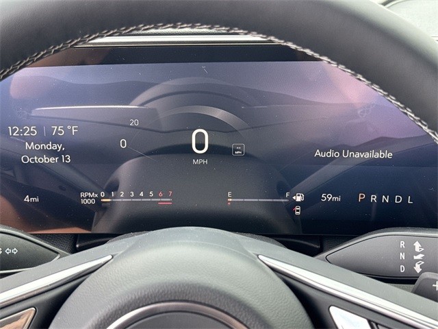 Buick Enclave Vehicle Full-screen Gallery Image 15