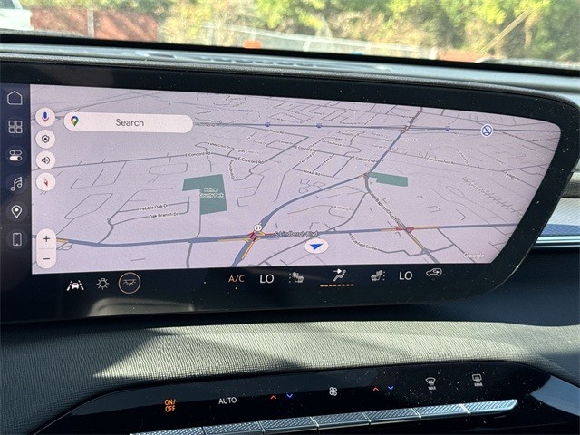 Buick Enclave Vehicle Full-screen Gallery Image 18