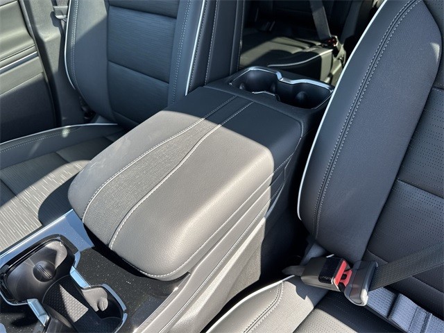 Buick Enclave Vehicle Full-screen Gallery Image 21