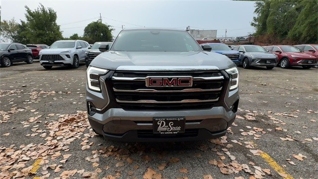 GMC Terrain Vehicle Full-screen Gallery Image 03