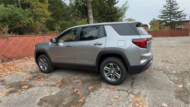 GMC Terrain Vehicle Full-screen Gallery Image 06