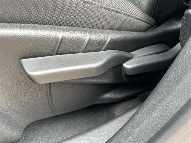 GMC Terrain Vehicle Full-screen Gallery Image 12