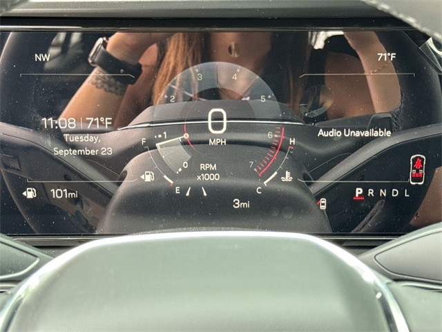 GMC Terrain Vehicle Full-screen Gallery Image 15