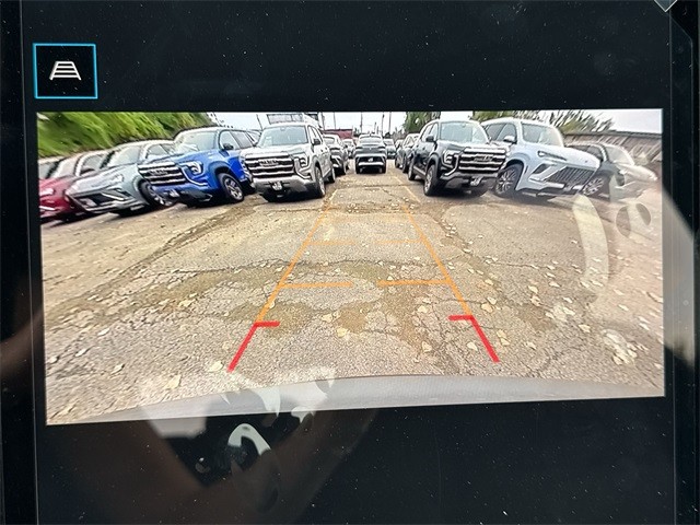 GMC Terrain Vehicle Full-screen Gallery Image 17