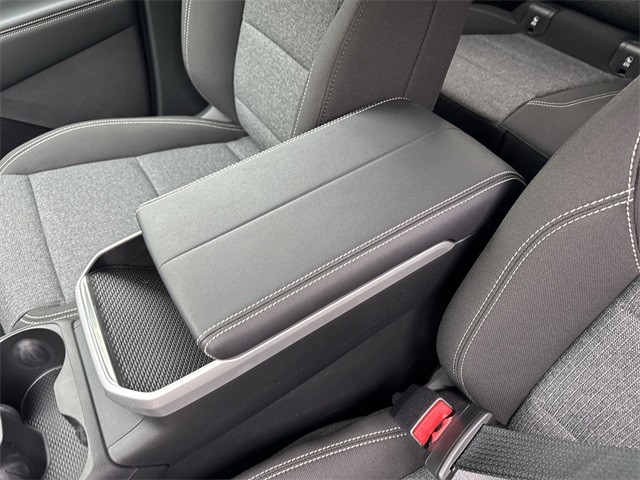 GMC Terrain Vehicle Full-screen Gallery Image 21