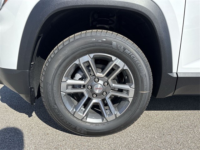 GMC Terrain Vehicle Full-screen Gallery Image 10