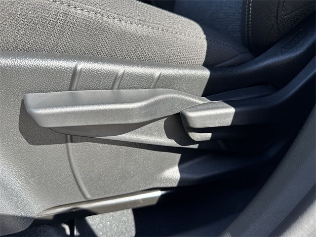 GMC Terrain Vehicle Full-screen Gallery Image 12