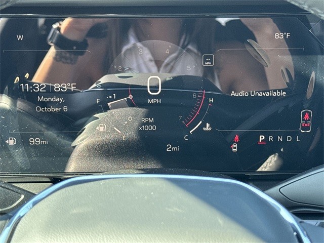 GMC Terrain Vehicle Full-screen Gallery Image 15