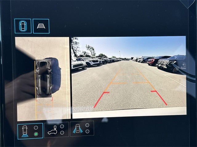 GMC Terrain Vehicle Full-screen Gallery Image 17