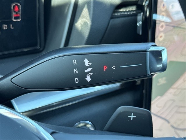 GMC Terrain Vehicle Full-screen Gallery Image 20