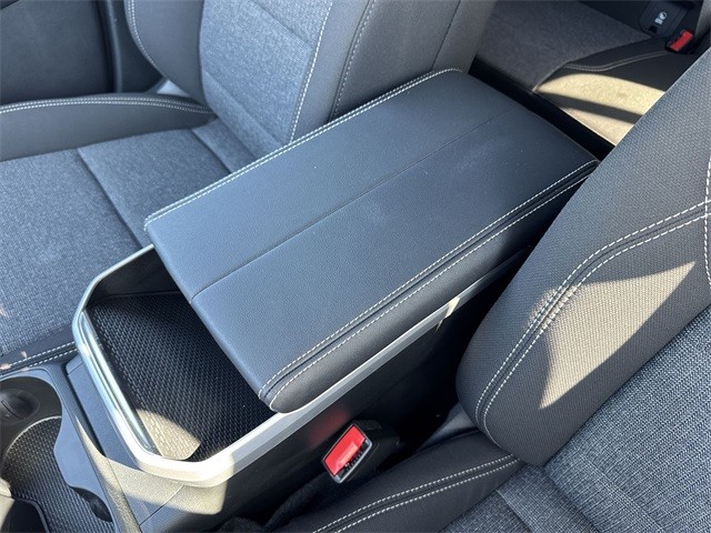 GMC Terrain Vehicle Full-screen Gallery Image 21