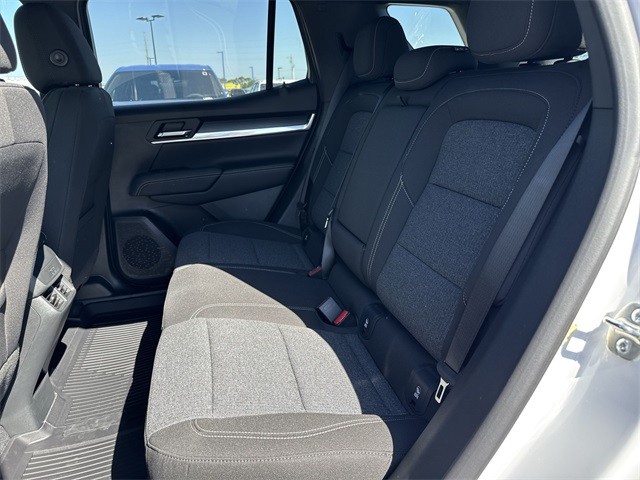 GMC Terrain Vehicle Full-screen Gallery Image 22