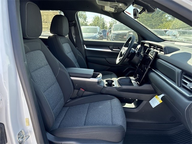 GMC Terrain Vehicle Full-screen Gallery Image 24