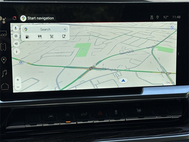 GMC Sierra 1500 Vehicle Full-screen Gallery Image 18