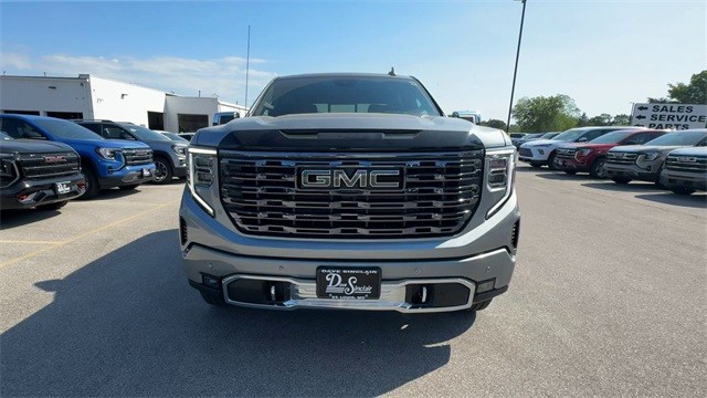 GMC Sierra 1500 Vehicle Full-screen Gallery Image 03