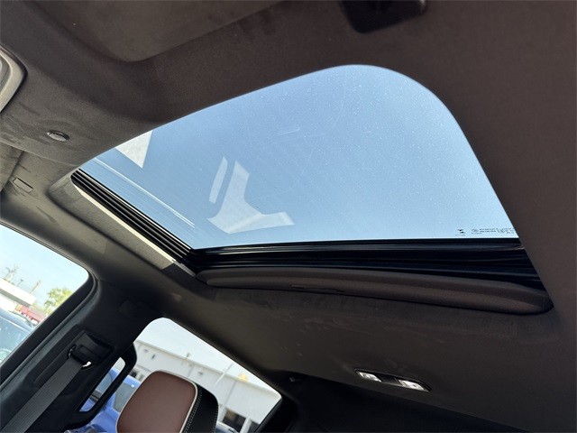 GMC Sierra 1500 Vehicle Full-screen Gallery Image 22