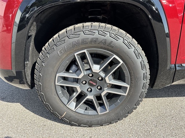 GMC Terrain Vehicle Full-screen Gallery Image 10