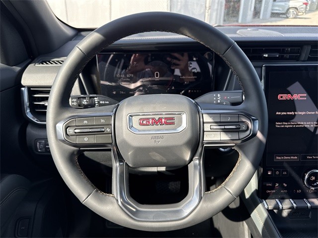 GMC Terrain Vehicle Full-screen Gallery Image 14