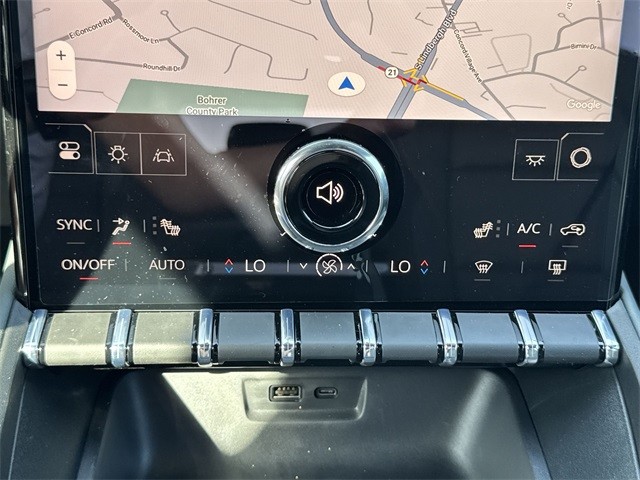 GMC Terrain Vehicle Full-screen Gallery Image 19