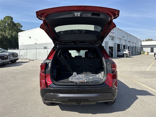 GMC Terrain Vehicle Full-screen Gallery Image 23