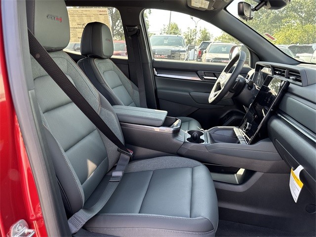 GMC Terrain Vehicle Full-screen Gallery Image 24