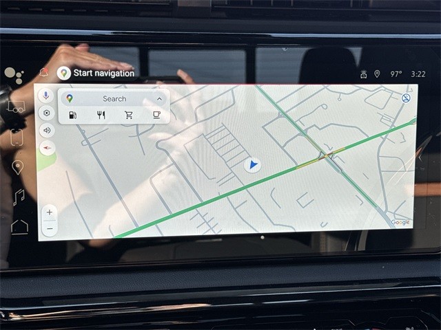 GMC Sierra 1500 Vehicle Full-screen Gallery Image 18