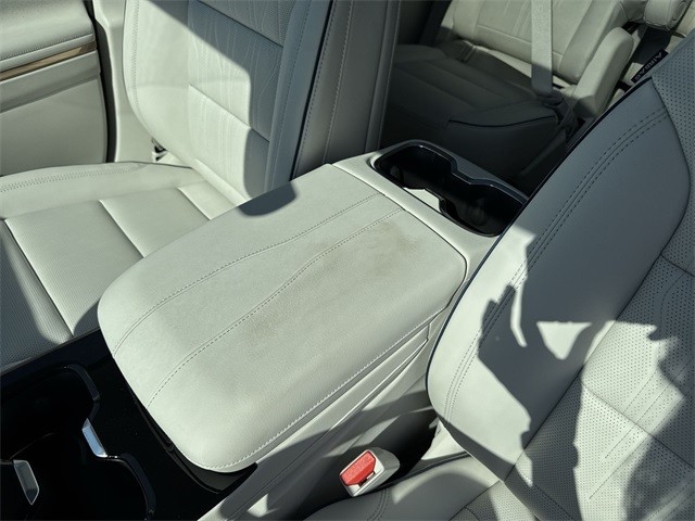 Buick Enclave Vehicle Full-screen Gallery Image 21