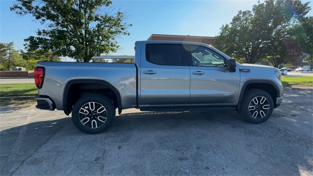 GMC Sierra 1500 Vehicle Full-screen Gallery Image 09