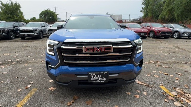 GMC Terrain Vehicle Full-screen Gallery Image 03