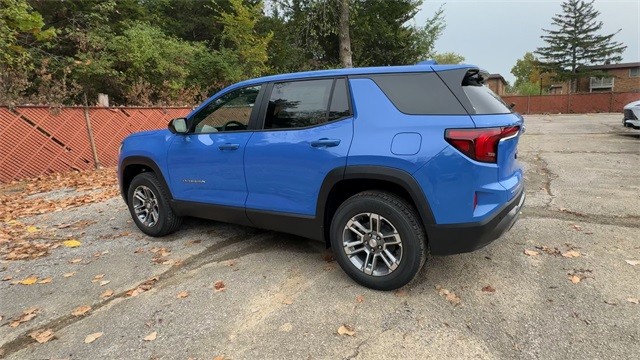 GMC Terrain Vehicle Full-screen Gallery Image 06