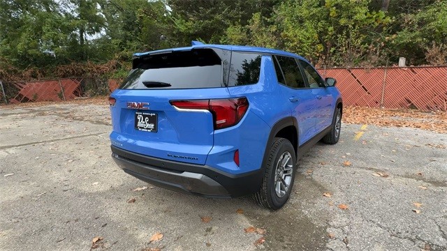 GMC Terrain Vehicle Full-screen Gallery Image 08