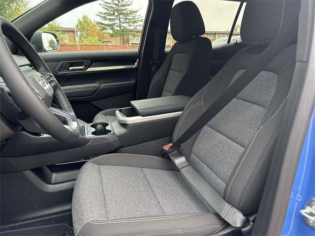 GMC Terrain Vehicle Full-screen Gallery Image 11