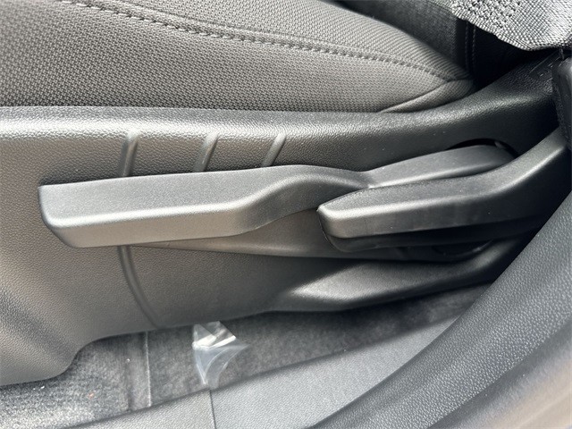 GMC Terrain Vehicle Full-screen Gallery Image 12