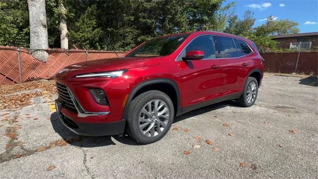 Buick Enclave Vehicle Full-screen Gallery Image 04