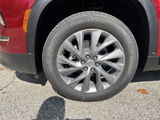 Buick Enclave Vehicle Full-screen Gallery Image 10