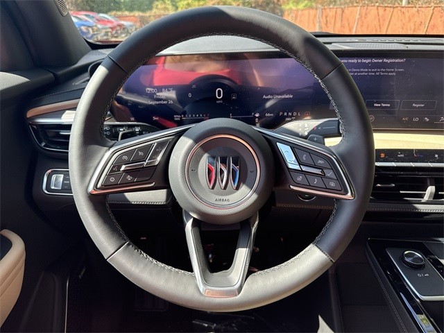 Buick Enclave Vehicle Full-screen Gallery Image 14