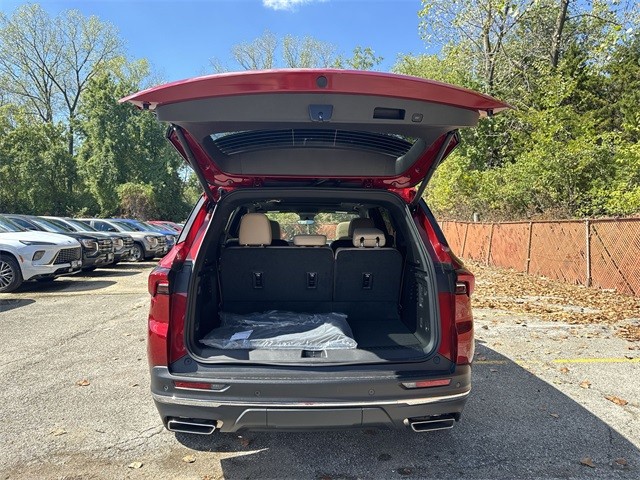 Buick Enclave Vehicle Full-screen Gallery Image 25