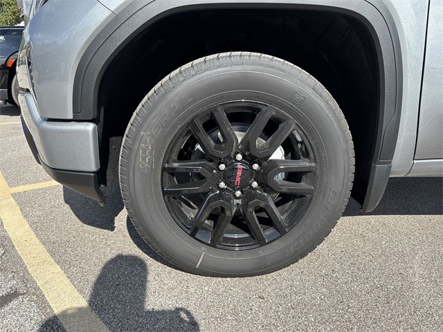 GMC Sierra 1500 Vehicle Full-screen Gallery Image 10