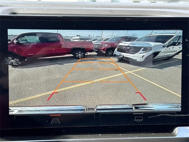 GMC Sierra 1500 Vehicle Full-screen Gallery Image 17