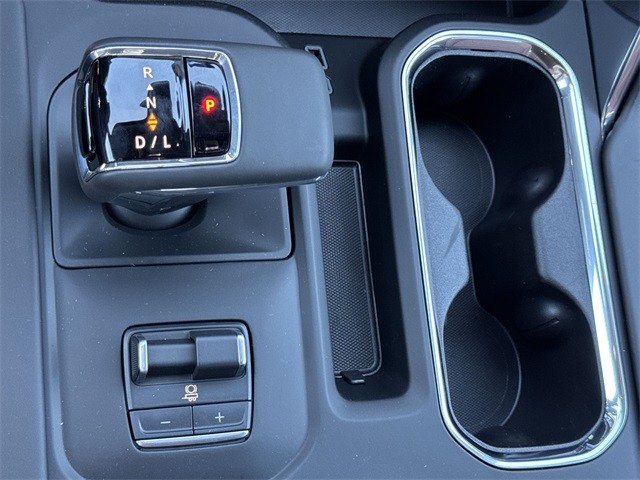 GMC Sierra 1500 Vehicle Full-screen Gallery Image 20