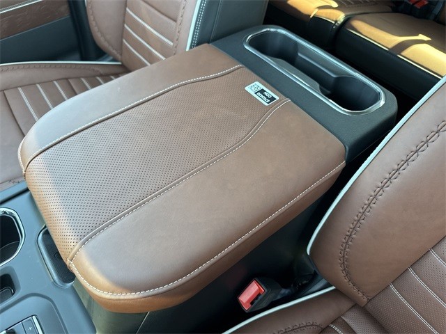 GMC Sierra 1500 Vehicle Full-screen Gallery Image 21