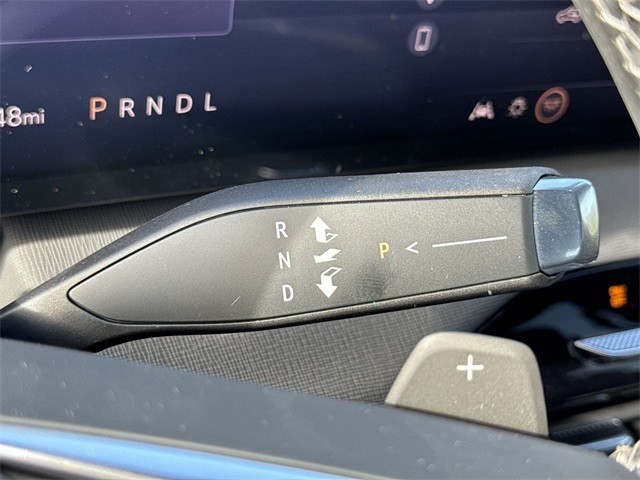 Buick Enclave Vehicle Full-screen Gallery Image 20