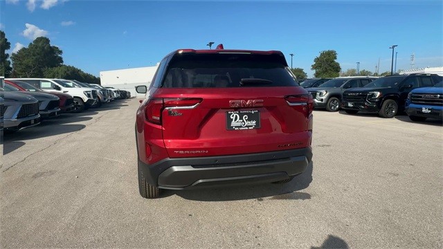 GMC Terrain Vehicle Full-screen Gallery Image 07