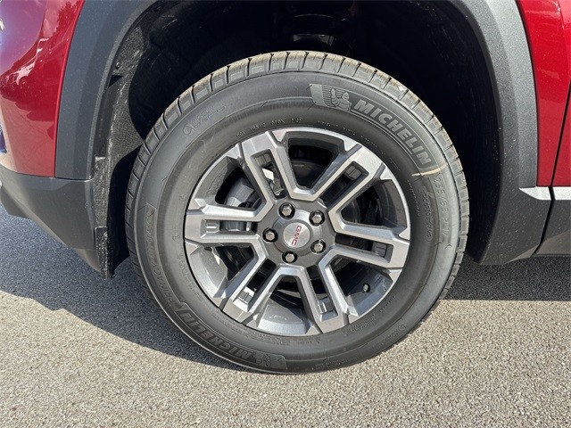 GMC Terrain Vehicle Full-screen Gallery Image 10