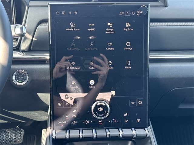 GMC Terrain Vehicle Full-screen Gallery Image 16