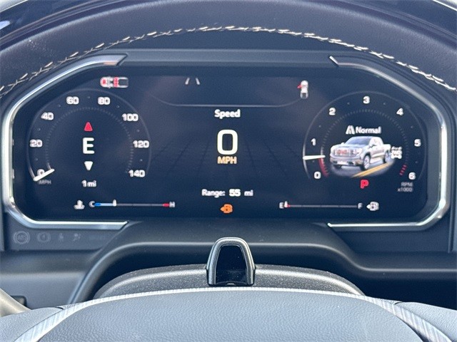 GMC Sierra 1500 Vehicle Full-screen Gallery Image 15