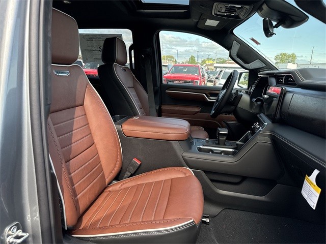 GMC Sierra 1500 Vehicle Full-screen Gallery Image 25