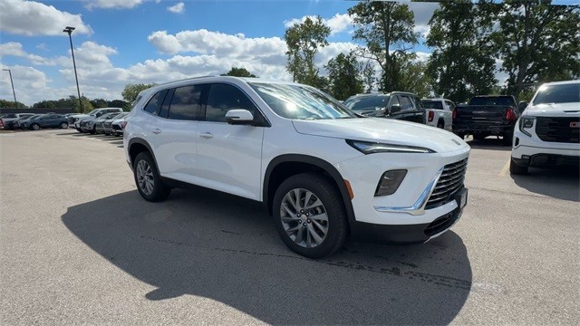 Buick Enclave Vehicle Full-screen Gallery Image 02